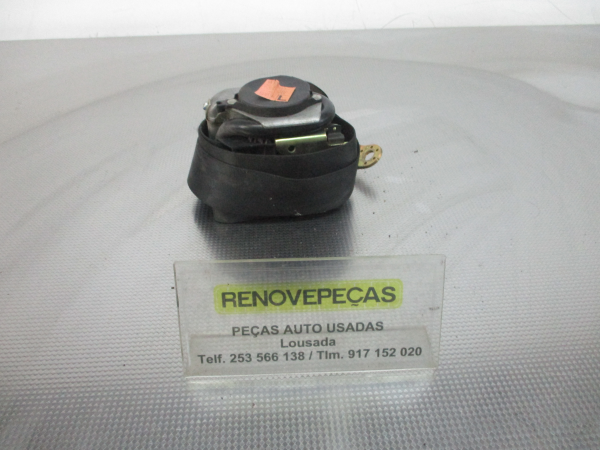 Cinturón delantero izquierdo VOLKSWAGEN Passat (3B3)