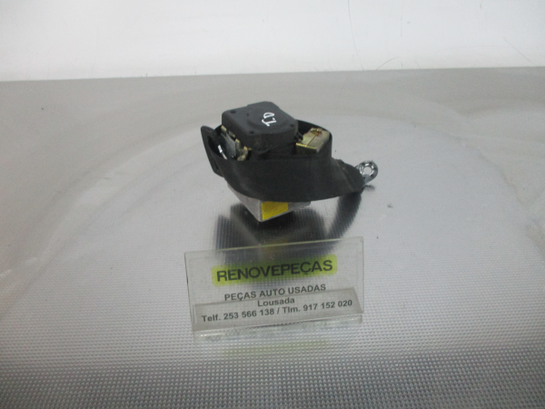 Right rear seatbelt VOLKSWAGEN Passat (3B3)