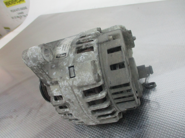 Alternador VOLKSWAGEN Passat (3B3) Imagem-2