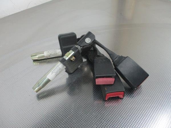 Hebilla de cinturón trasero izquierdo MERCEDES-BENZ Classe C (W203) Imagem-6