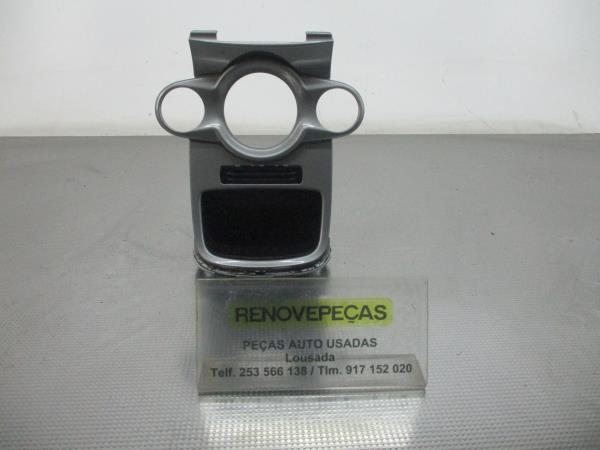 Moldura da consola central / rádio / aro FORD Fiesta VI (CB1, CCN)