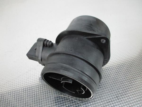 Medidor massa de ar / MAF VOLKSWAGEN Passat (3C2) Imagem-2