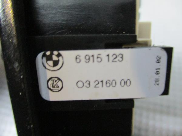 Interruptor / Botao (Espelhos) MINI Mini (R50, R53) Imagem-5 Interruptor / Botao (Espelhos) MINI Mini (R50, R53) Imagem-5
