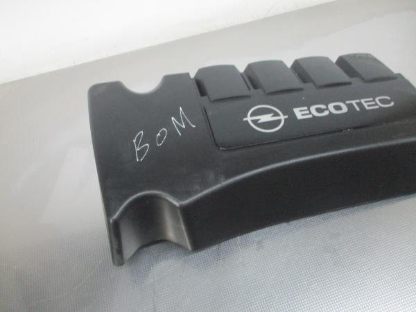 Cobertura del motor OPEL Corsa D Imagem-1