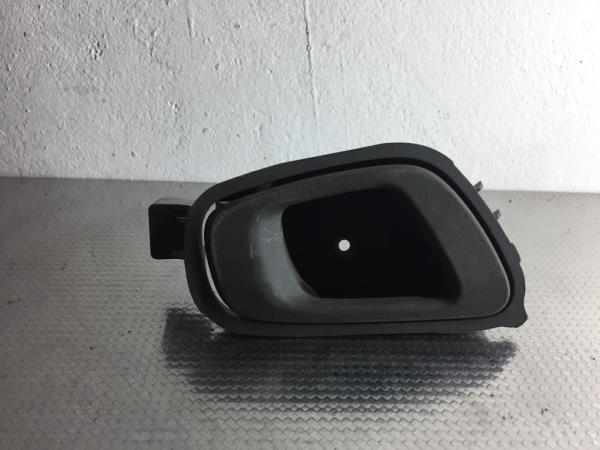 Puxador interior porta frente esquerdo CHEVROLET Spark (M300)