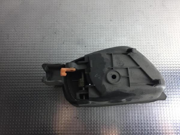 Puxador interior porta frente esquerdo CHEVROLET Spark (M300) Imagem-4