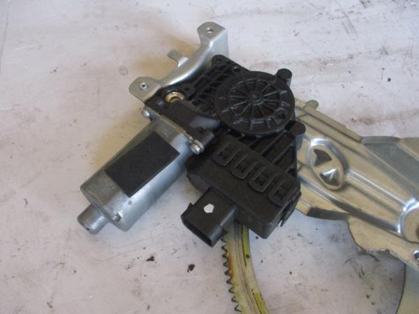 Elevador vidros frente direito OPEL Astra H Hatchback (L48) Imagem-1