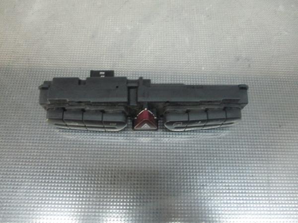 Interruptor / Botao MERCEDES-BENZ Classe C (W203) Imagem-2
