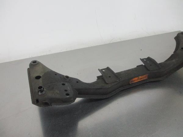 Subchasis delantero MERCEDES-BENZ Classe C (W203) Imagem-1