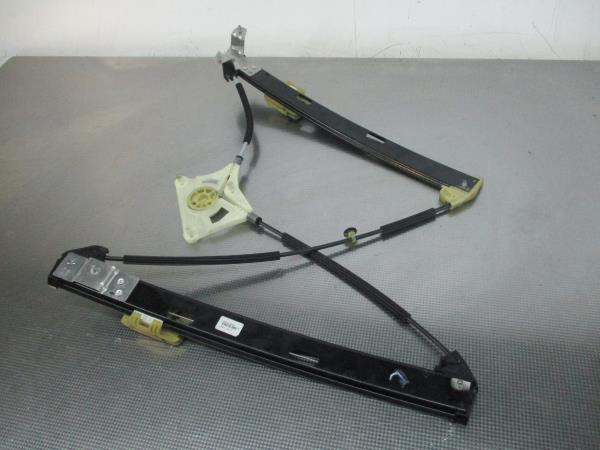 Elevador vidros frente direito VOLKSWAGEN Polo (AW1) Imagem-2