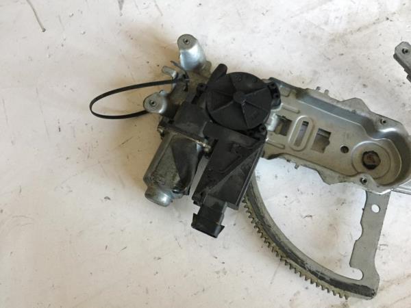 Elevador vidros frente direito OPEL Corsa C Imagem-1