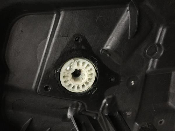 Elevador vidros frente direito MAZDA 6 Station Wagon (GY) Imagem-1