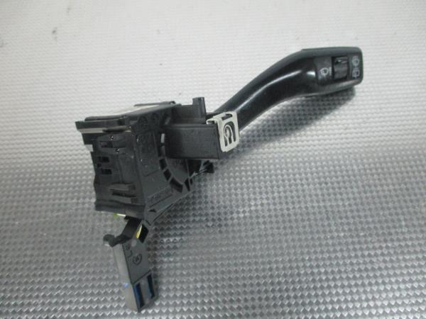 Conjunto / manetes de luzes e limpa vidros AUDI A3 (8P1) Imagem-1