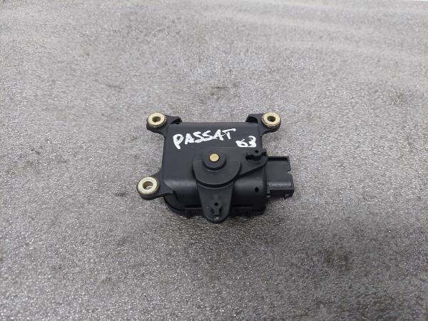 Motor del compuerta de la calefacción VOLKSWAGEN Passat (3B3) Imagem-1