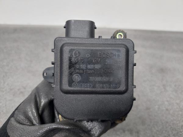 Motor del compuerta de la calefacción VOLKSWAGEN Passat (3B3) Imagem-2