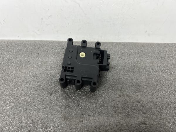 Motor del compuerta de la calefacción MAZDA 6 Sedan (GG) Imagem-1