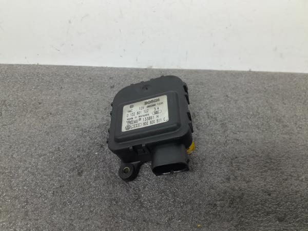 Motor del compuerta de la calefacción VOLKSWAGEN Bora (1J2)