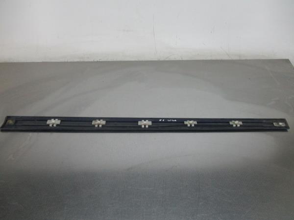 Friso / Frisos MERCEDES-BENZ Classe C (W203) Imagem-3 Friso / Frisos MERCEDES-BENZ Classe C (W203) Imagem-3