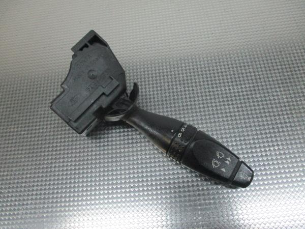 Conjunto / manetes de luzes e limpa vidros FORD Fiesta V Van Imagem-2