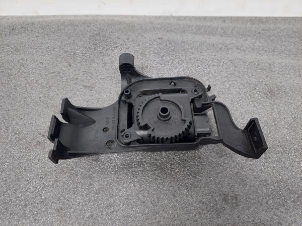 Motor del compuerta de la calefacción VOLKSWAGEN Polo (9N) Imagem-1