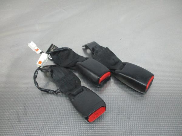 Hebilla de cinturón trasero izquierdo MAZDA 3 (BK) Imagem-1