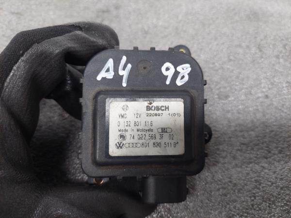 Motor del compuerta de la calefacción AUDI A4 (8D2, B5) Imagem-3