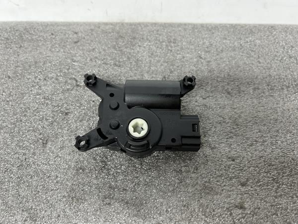 Motor del compuerta de la calefacción OPEL Astra H Hatchback (L48) Imagem-1