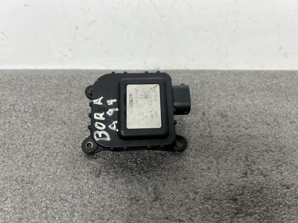Motor del compuerta de la calefacción VOLKSWAGEN Bora (1J2)
