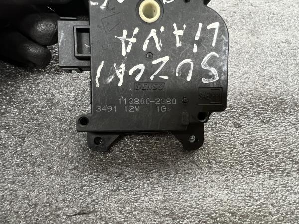 Motor del compuerta de la calefacción SUZUKI Liana Sedan (ER, RH_) Imagem-3