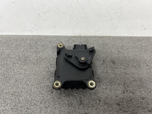 Motor del compuerta de la calefacción AUDI A4 (8D2, B5) Imagem-1