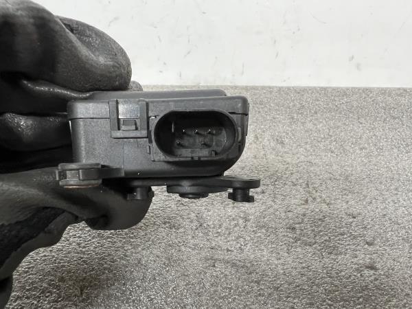Motor del compuerta de la calefacción AUDI A4 (8D2, B5) Imagem-2