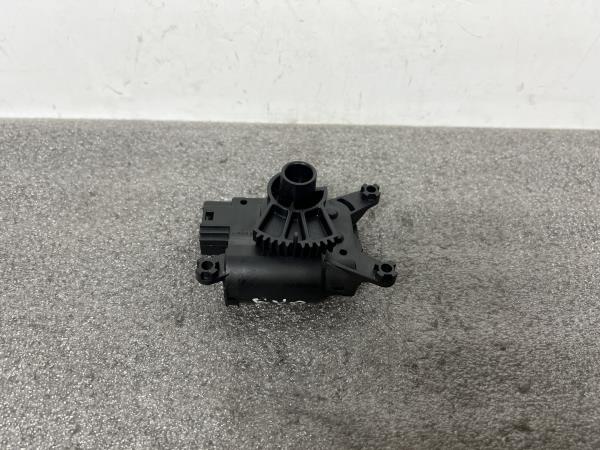 Motor del compuerta de la calefacción FIAT Punto Evo (199_) Imagem-1