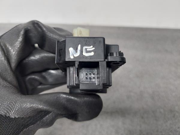 Motor del compuerta de la calefacción RENAULT Megane II (BM0/1_, CM0/1_) Imagem-2