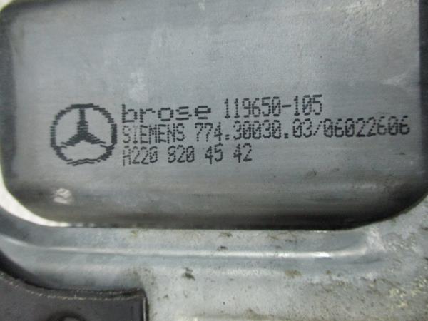 Elevador vidros frente direito MERCEDES-BENZ Classe C (W203) Imagem-4