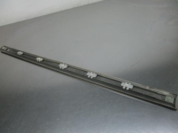 Friso / Frisos MERCEDES-BENZ Classe C (W203) Imagem-3 Friso / Frisos MERCEDES-BENZ Classe C (W203) Imagem-3