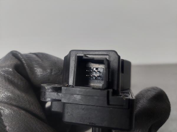 Motor del compuerta de la calefacción PEUGEOT 407 (6D_) Imagem-2