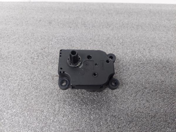 Motor del compuerta de la calefacción FORD Mondeo III Carrinha (BWY) Imagem-1