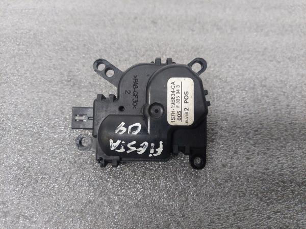 Motor del compuerta de la calefacción FORD Fiesta V (JH_, JD_)
