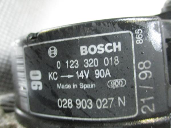 Alternador VOLKSWAGEN Transporter V Kombi (7HB, 7HJ, 7EB, 7EJ, 7EF, 7EG, 7HF) Imagem-4