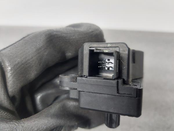 Motor del compuerta de la calefacción PEUGEOT 407 (6D_) Imagem-2