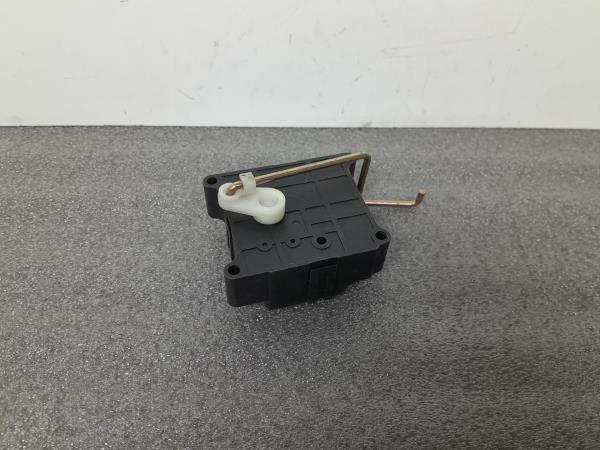 Motor del compuerta de la calefacción MITSUBISHI Space Star Combi (DG_A) Imagem-2