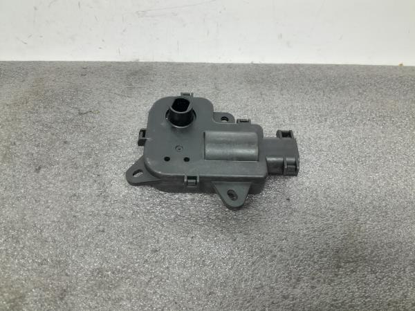 Motor del compuerta de la calefacción RENAULT Laguna II (BG0/1_) Imagem-1