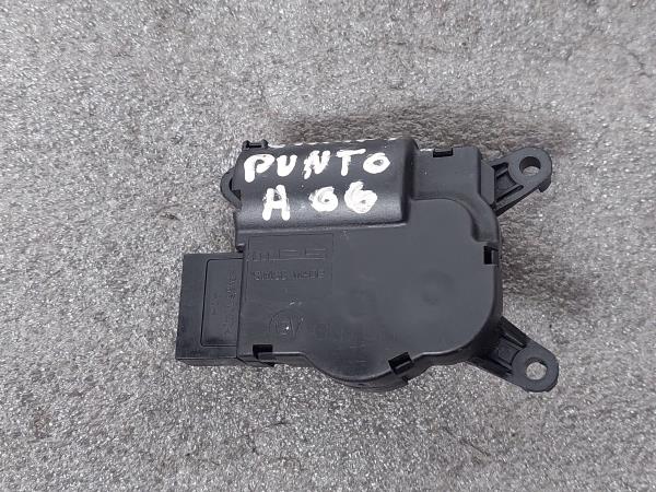 Motor del compuerta de la calefacción FIAT Grande Punto (199_)
