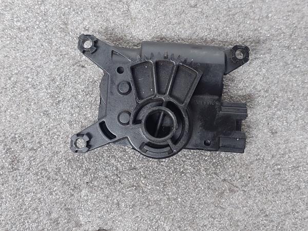 Motor del compuerta de la calefacción FIAT Grande Punto (199_) Imagem-1