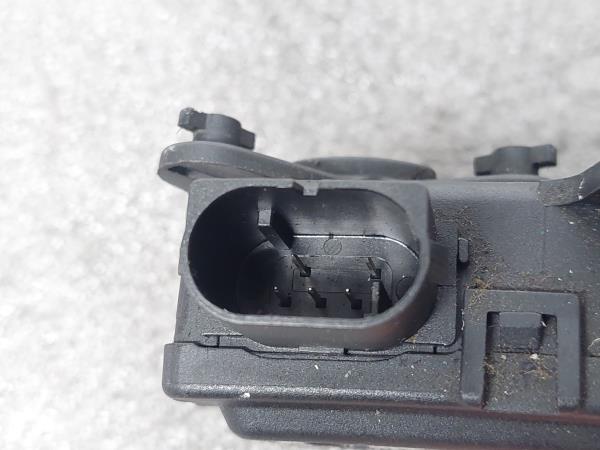 Motor del compuerta de la calefacción VOLKSWAGEN Passat (3B2) Imagem-3