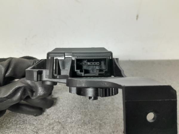 Motor del compuerta de la calefacción VOLKSWAGEN Polo (9N) Imagem-2