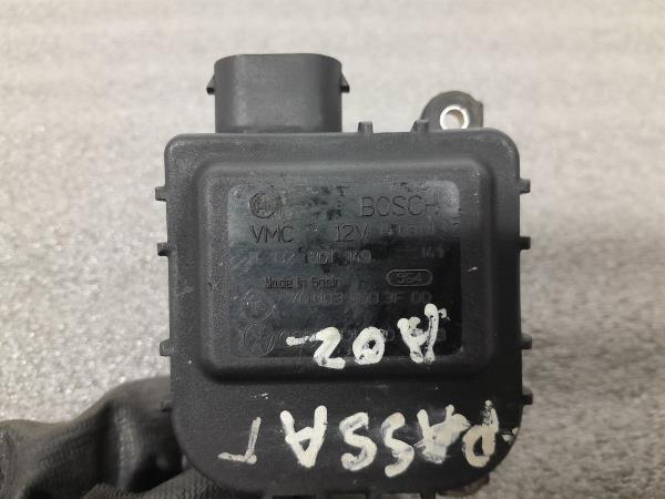 Motor del compuerta de la calefacción VOLKSWAGEN Passat (3B3) Imagem-1