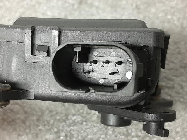 Motor del compuerta de la calefacción VOLKSWAGEN Passat (3B3) Imagem-2
