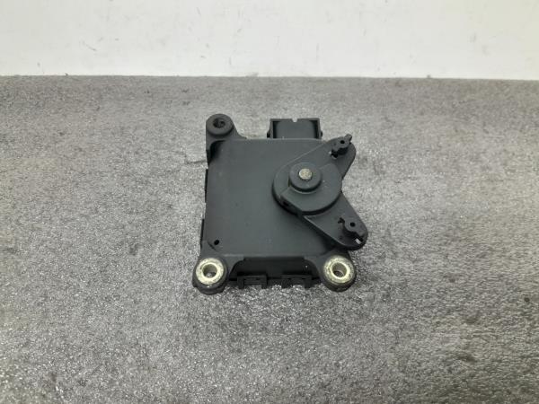 Motor del compuerta de la calefacción AUDI A4 (8D2, B5) Imagem-1