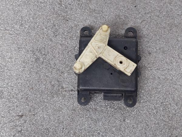 Motor del compuerta de la calefacción NISSAN Almera II Sedan (N16)